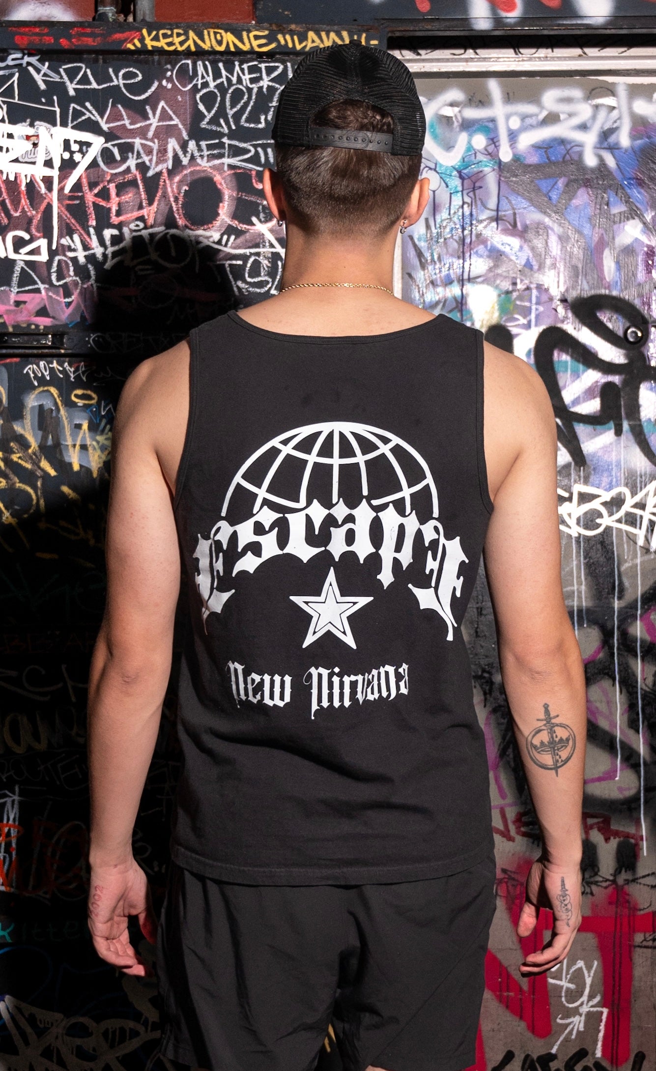 "ESCAPE" Tank-Top